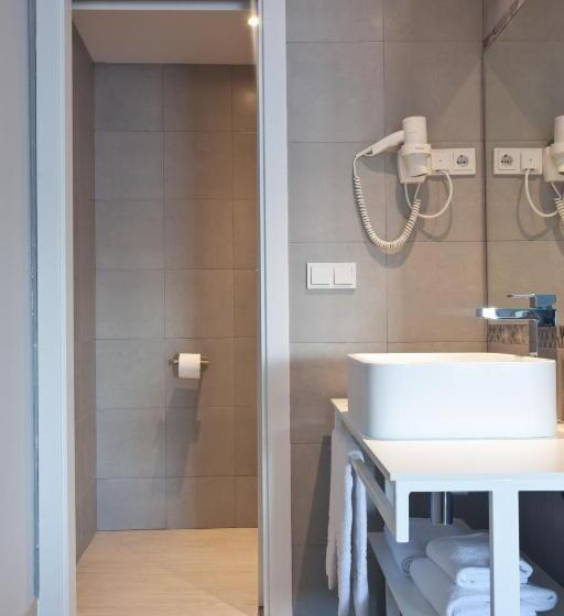 ホテル Ryans La Marina