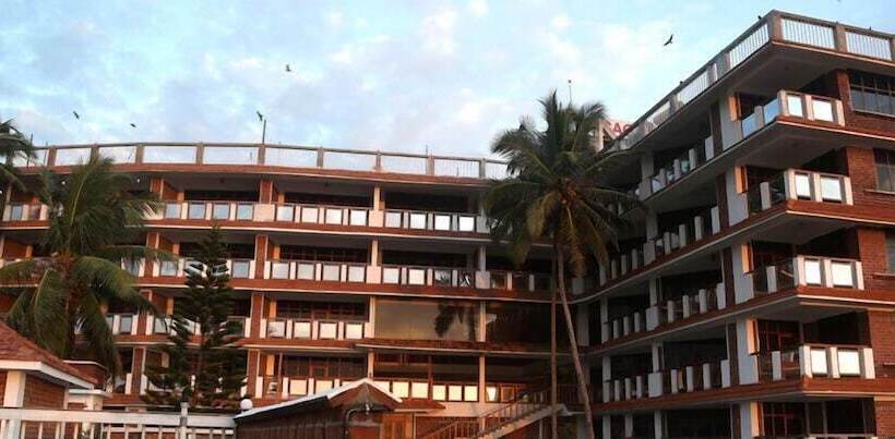 هتل Sagara Beach Resort