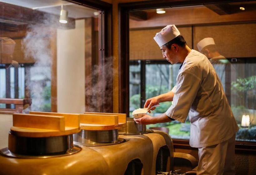 호텔 Sarusawaike Yoshidaya