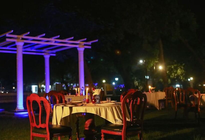 ホテル Sathyam Grand Resort, Sriperumbudur