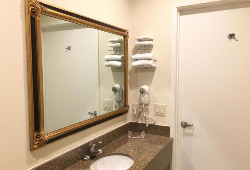 בית מלון כפרי Simply Home Inn & Suites   Riverside