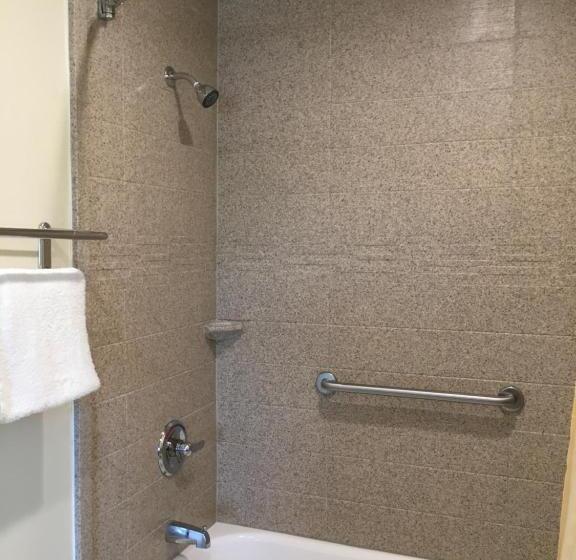 בית מלון כפרי Simply Home Inn & Suites   Riverside