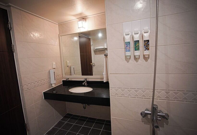 호텔 Ramada By Wyndham Suanbo