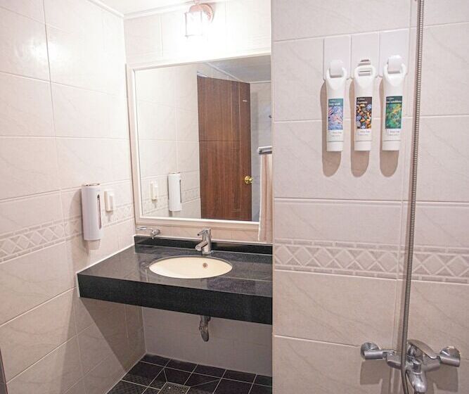 호텔 Ramada By Wyndham Suanbo