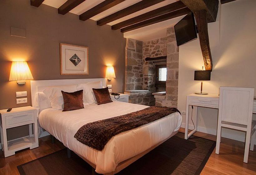 هتل Torre Zumeltzegi