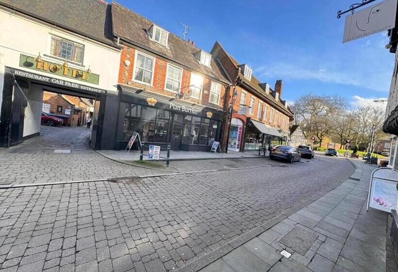 Отель Villare Hitchin Town Centre