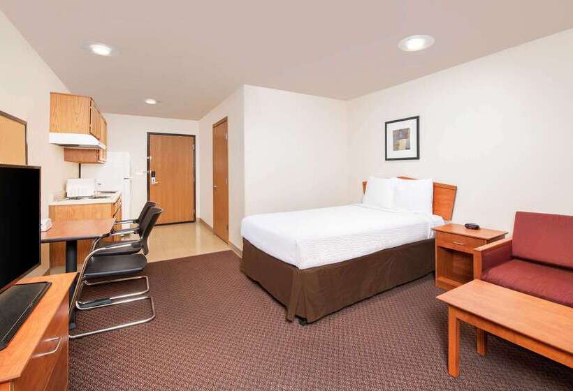 Отель Woodspring Suites Columbus Fort Moore