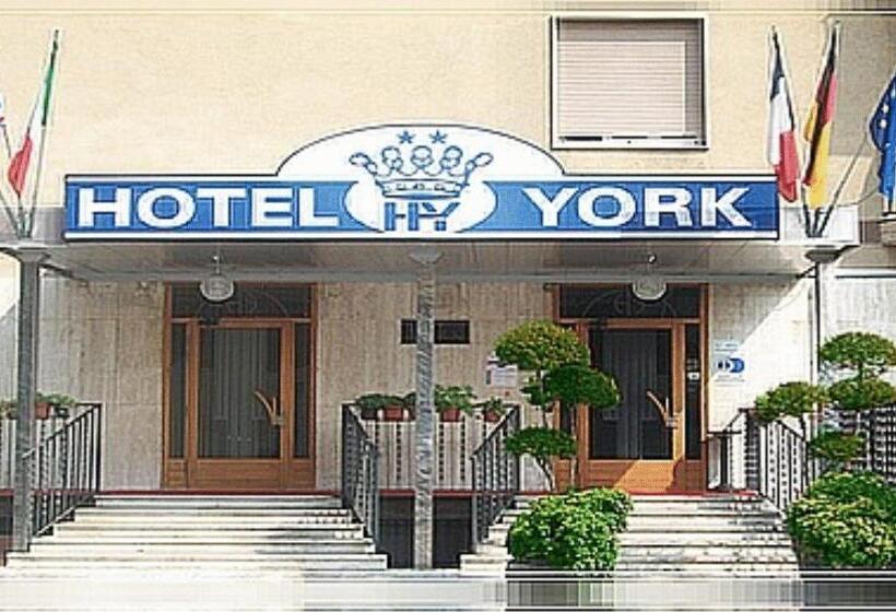 호텔 York