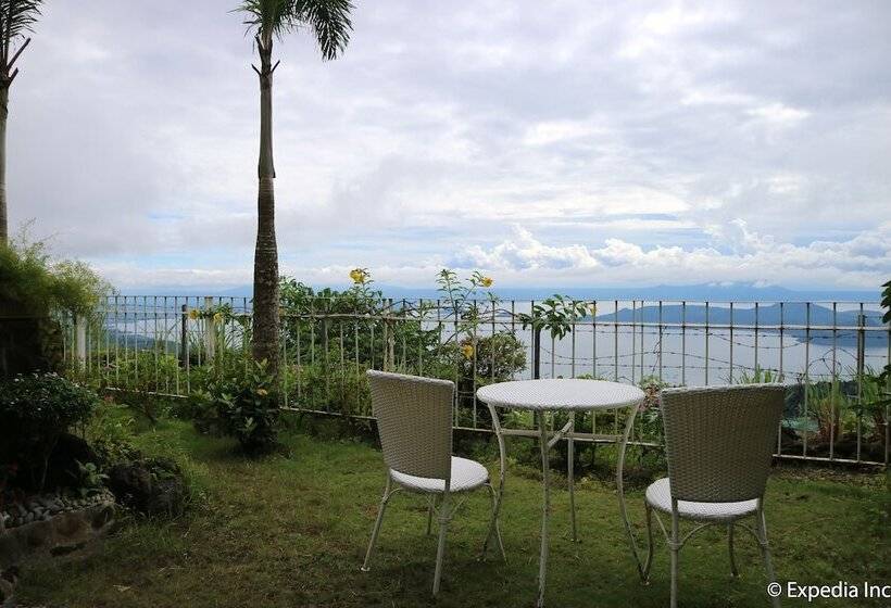 Joaquin's Bed And Breakfast