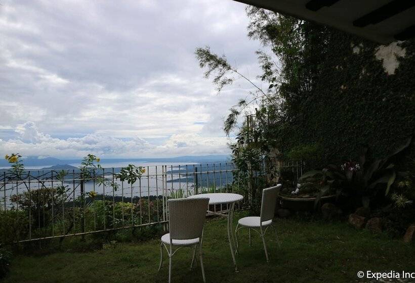 Joaquin's Bed And Breakfast