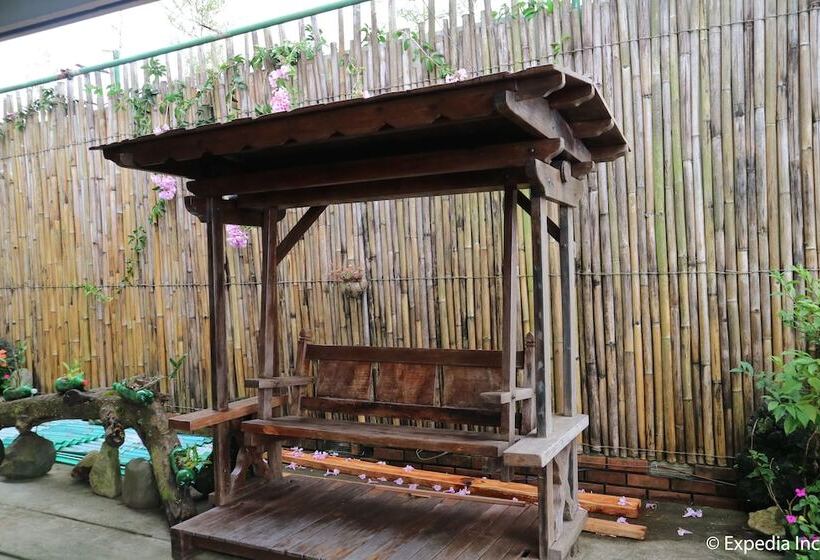 Joaquin's Bed And Breakfast