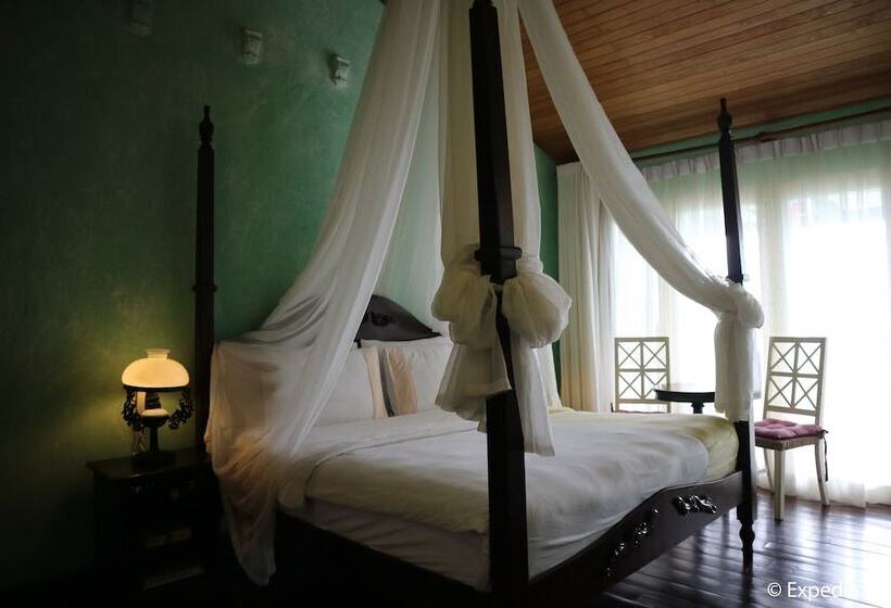 Joaquin's Bed And Breakfast