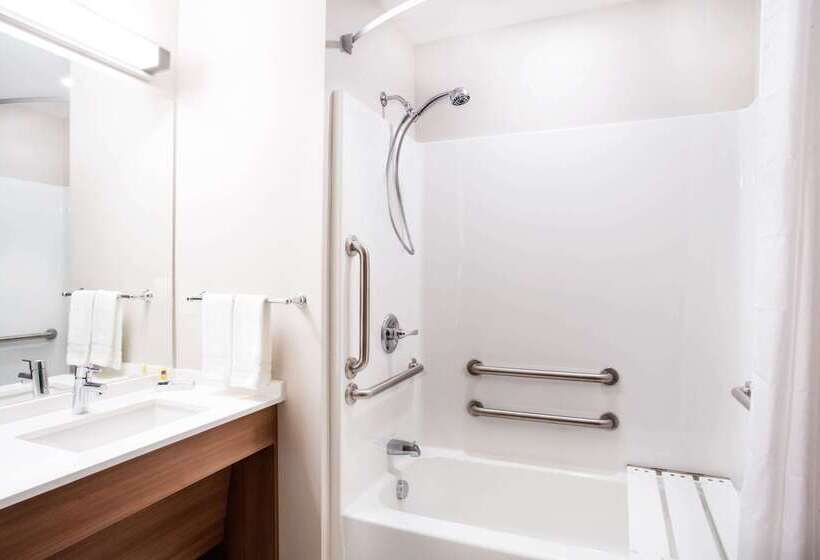 Microtel Inn & Suites By Wyndham Vernal/naples