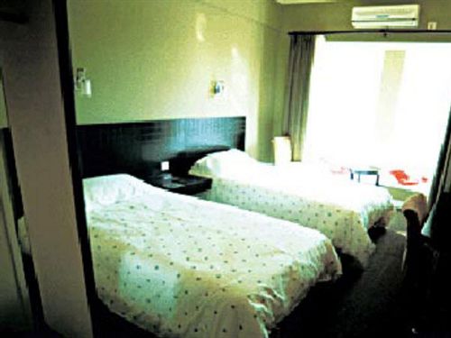 Motel 168 Hongqiao Hub
