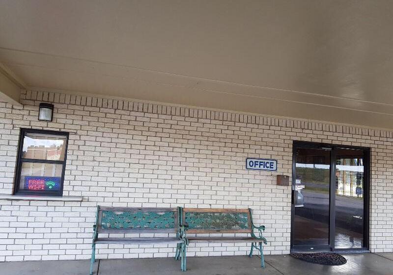 모텔 Budget Host Inn Eastland