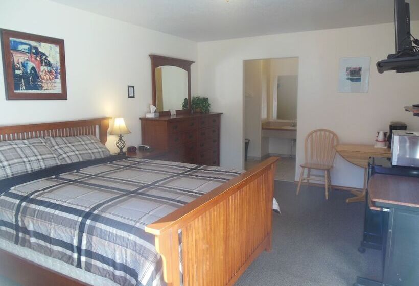 فندق على الطريق Clark Fork Lodge