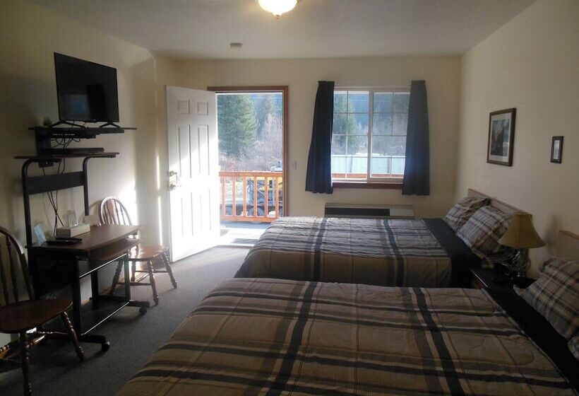 فندق على الطريق Clark Fork Lodge