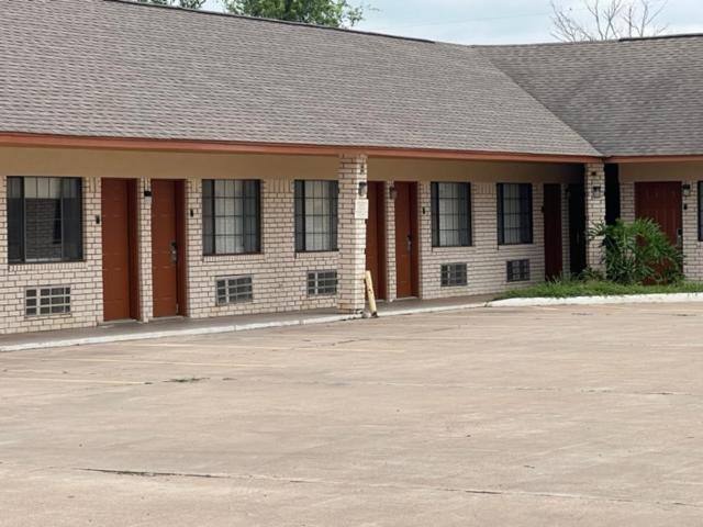 فندق على الطريق Garden Inn & Suite