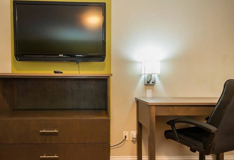 فندق على الطريق Quality Inn