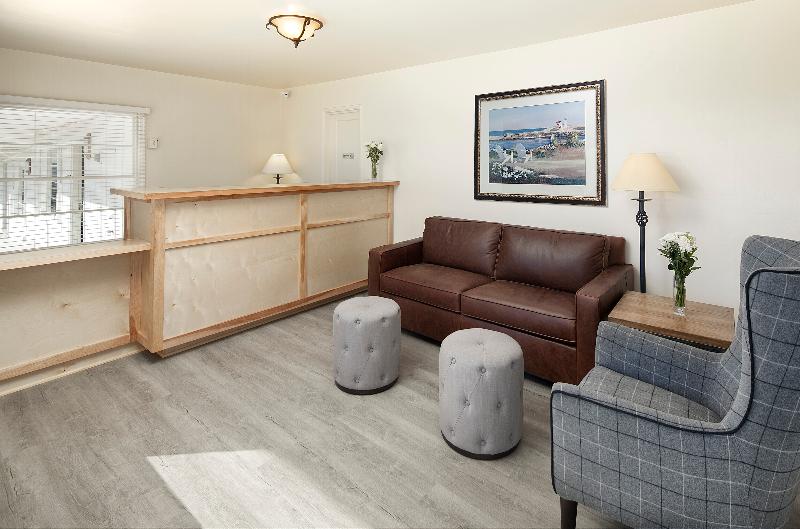 فندق على الطريق Tides Oceanview Inn And Cottages