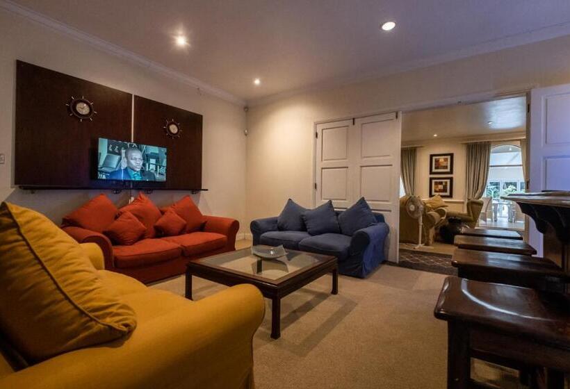 פנסיון 39 On Church