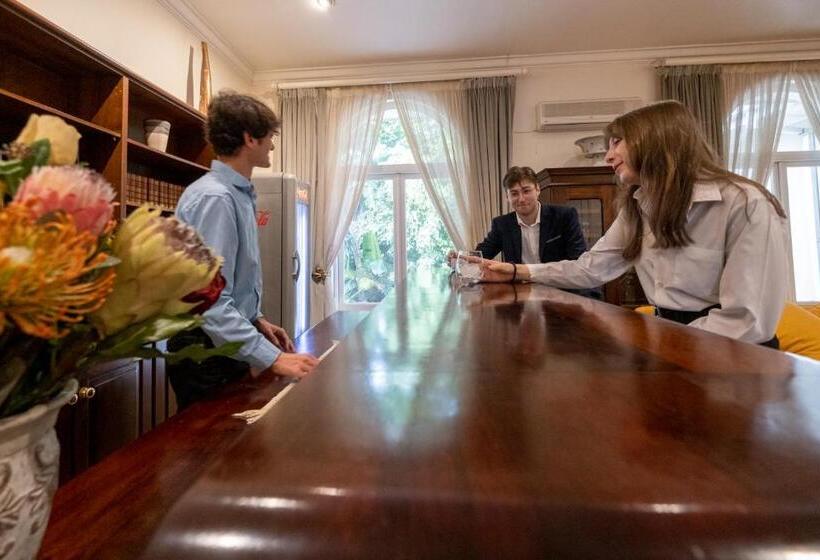 פנסיון 39 On Church