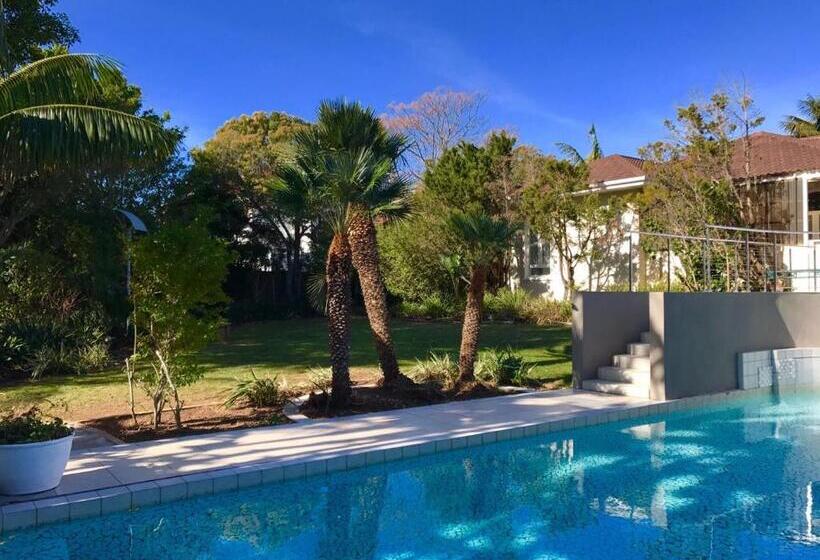 פנסיון 39 On Church