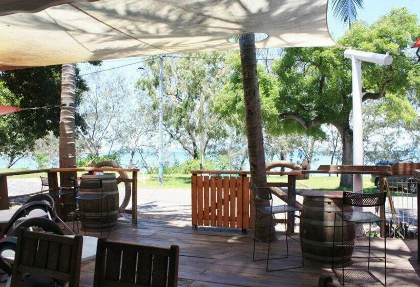 بنسيون Arcadia Beach Guest House And Car Hire