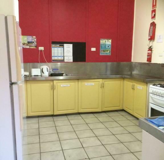 بنسيون Arcadia Beach Guest House And Car Hire