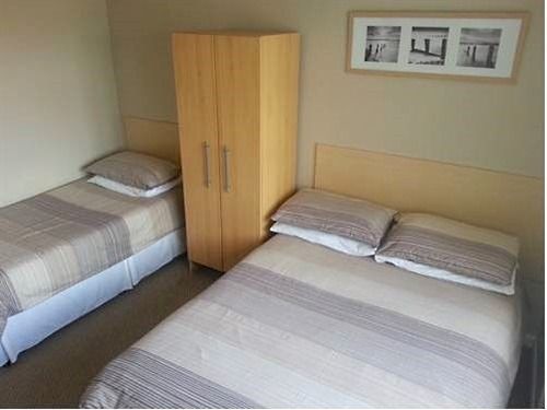 بنسيون The Cabana