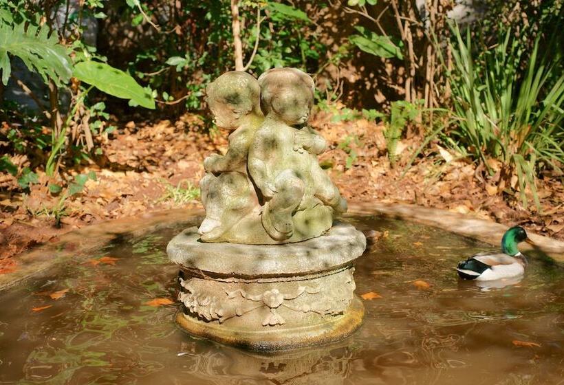 Пансион Foxwood House Boutique