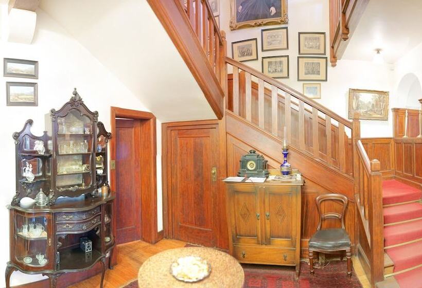 Пансион Foxwood House Boutique