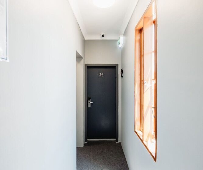 پانسیون Newtown Cozy Stays