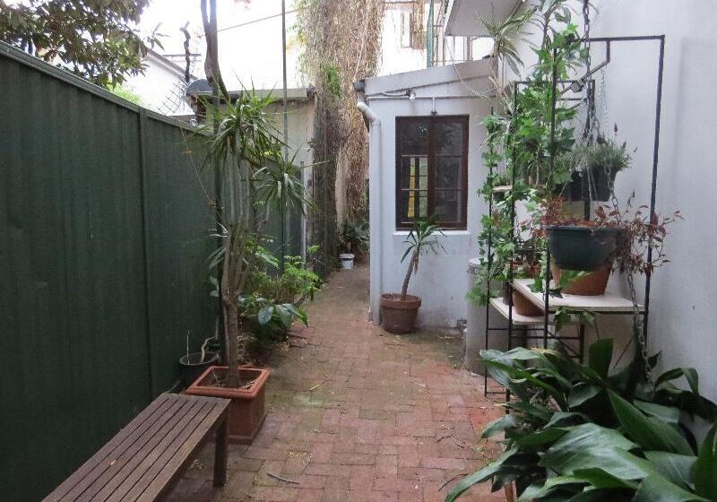 پانسیون Newtown Cozy Stays