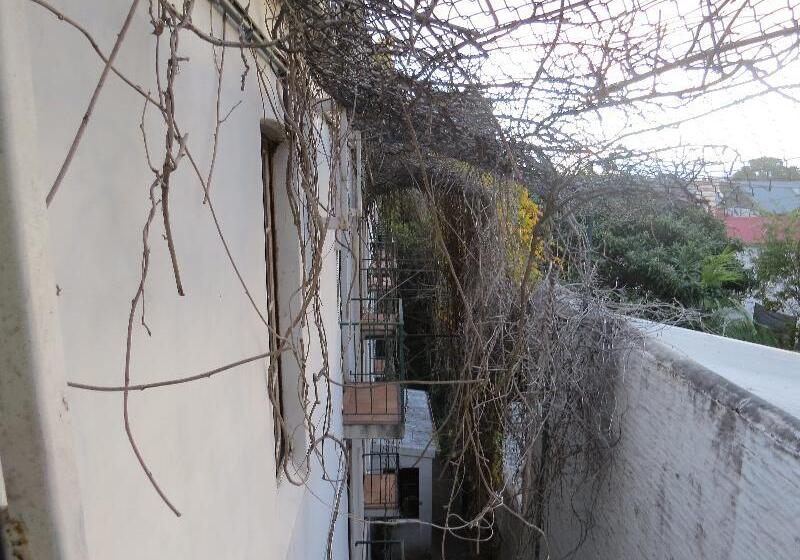 پانسیون Newtown Cozy Stays