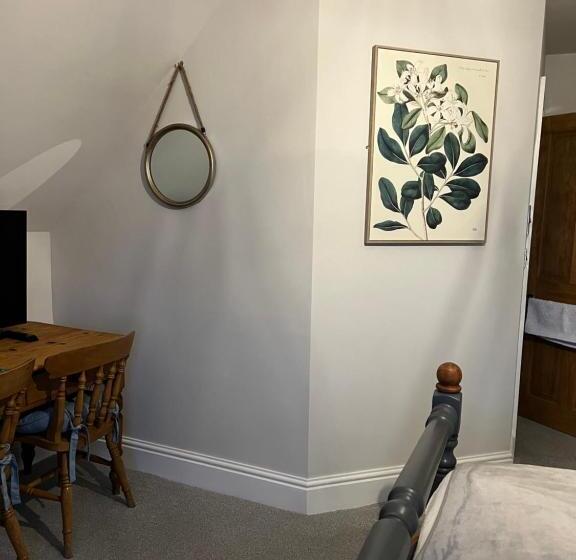 بنسيون Overdale Room Only And Free Parking