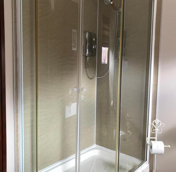 بنسيون Overdale Room Only And Free Parking