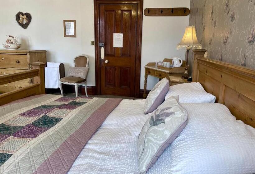 بنسيون Overdale Room Only And Free Parking