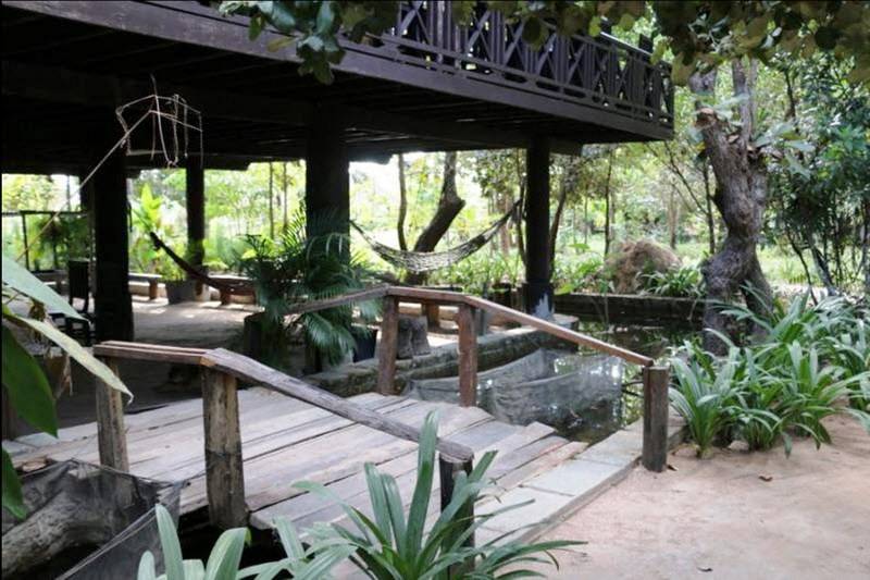 펜션 The Bong Thom Homestay