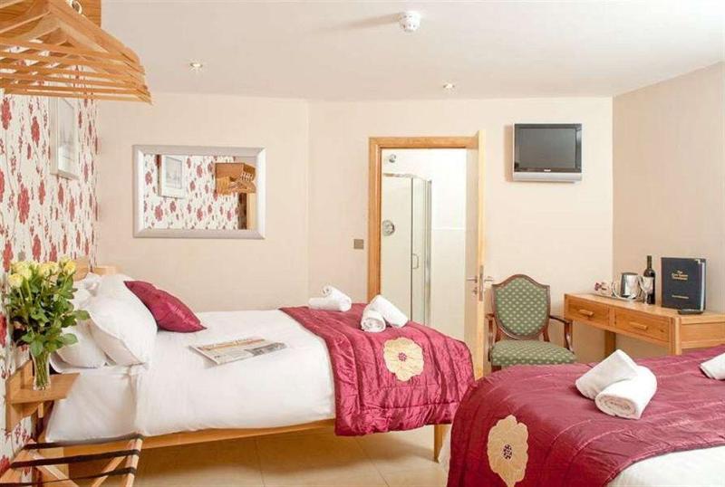 펜션 The Eyre Square Townhouse