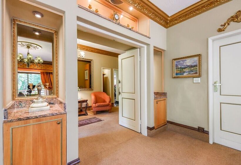 膳宿费 Villa Simonne