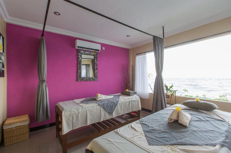 Puri Wirata Dive Resort And Spa Amed