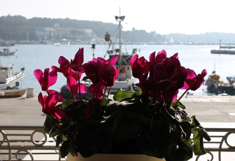 Residence Porta Antica Centro Storico