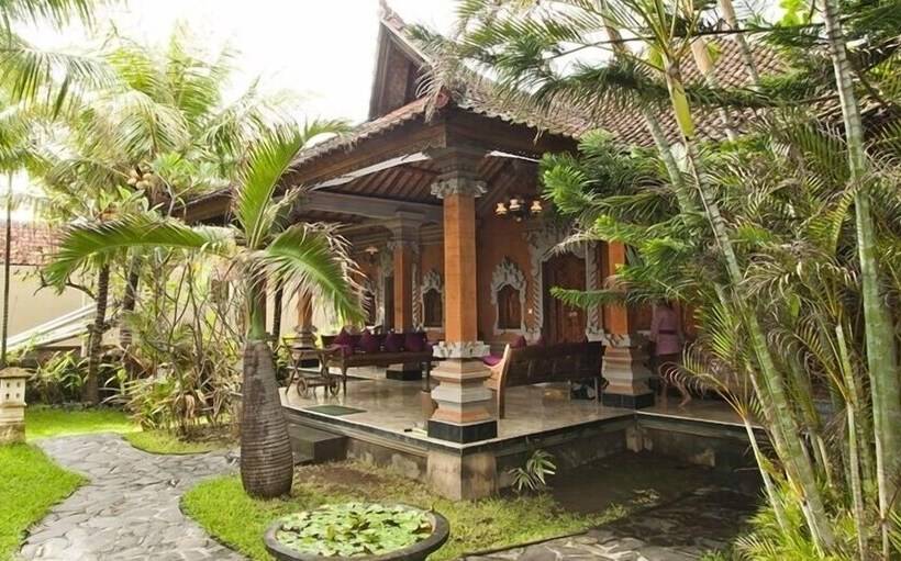 منتجع Apa Kabar Villas