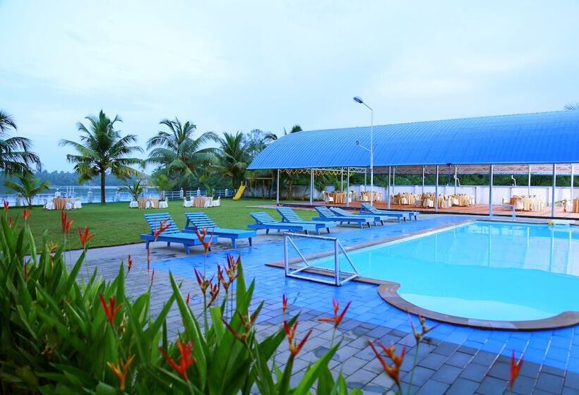 Курорт Blue Waters Cherai