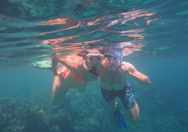 Курорт Dolphin Beach Bali