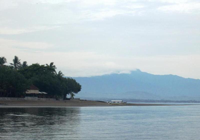 Курорт Dolphin Beach Bali