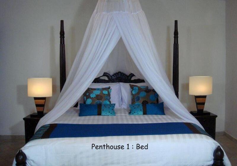 Курорт Dolphin Beach Bali