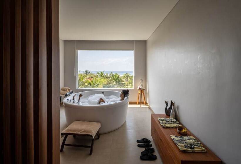 渡假胜地  MERUSAKA Nusa Dua