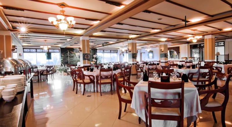 استراحتگاه Royal Hotel And Villa Batu